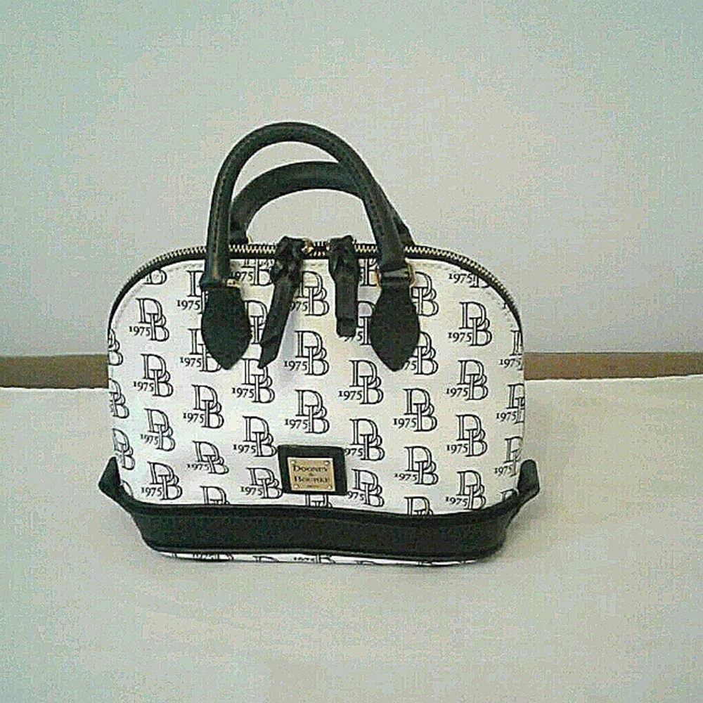 Dooney & Bourke